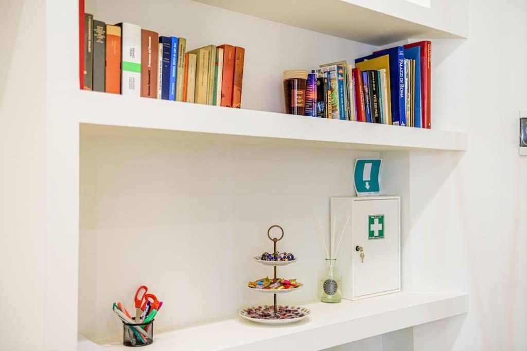 Riboty 10 - Suites 3 * Roma